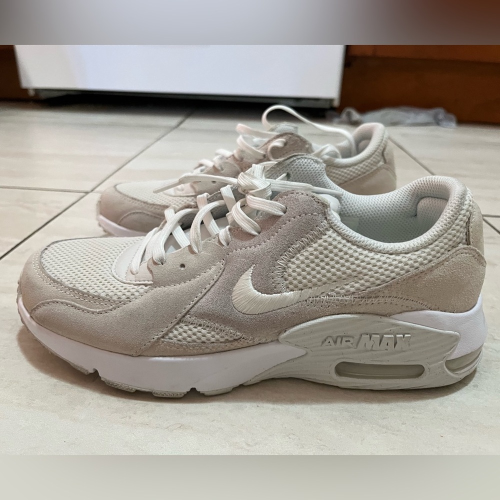 Beige color Nike air max size 7.5